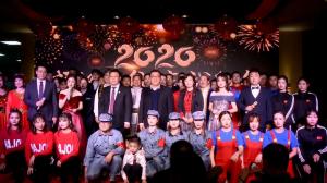 「只爭(zhēng)朝夕，不負(fù)韶華」河南三建集團(tuán)2020新春團(tuán)拜會(huì)隆重舉行！